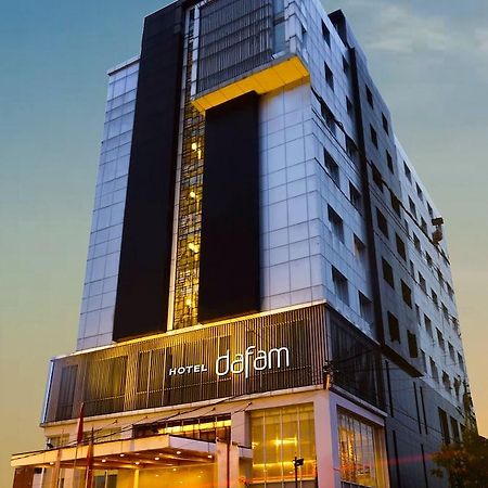 Hotel Dafam Пеканбару Екстериор снимка