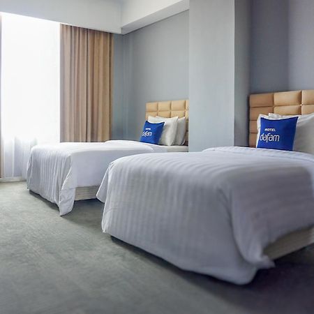 Hotel Dafam Пеканбару Екстериор снимка