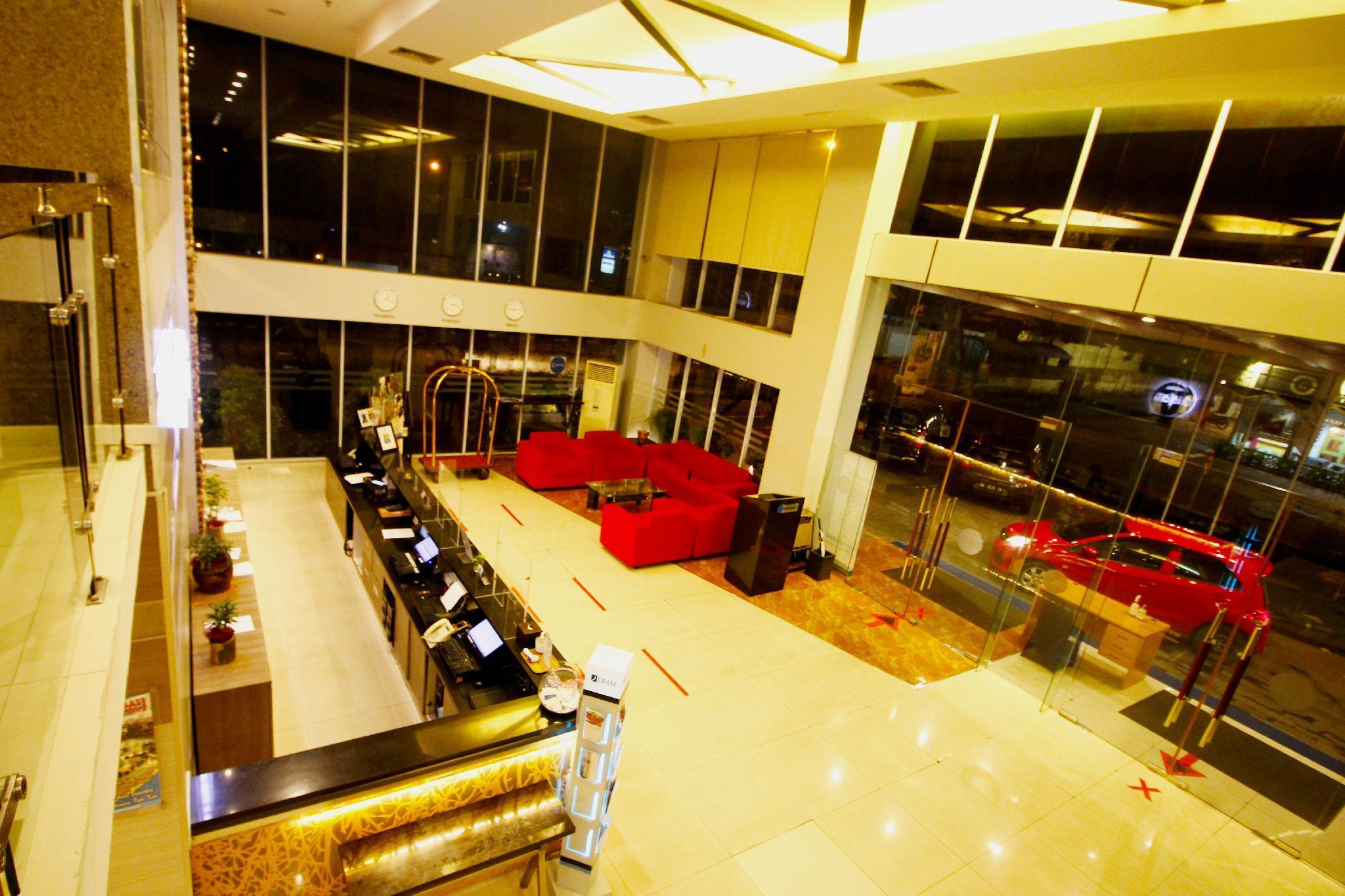Hotel Dafam Пеканбару Екстериор снимка
