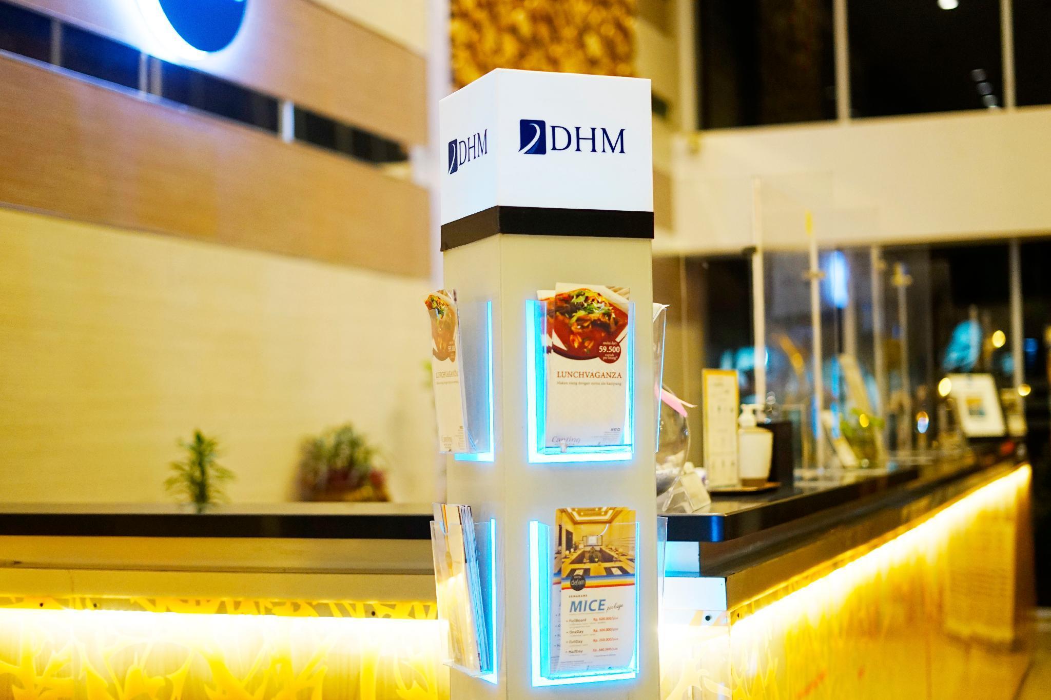 Hotel Dafam Пеканбару Екстериор снимка