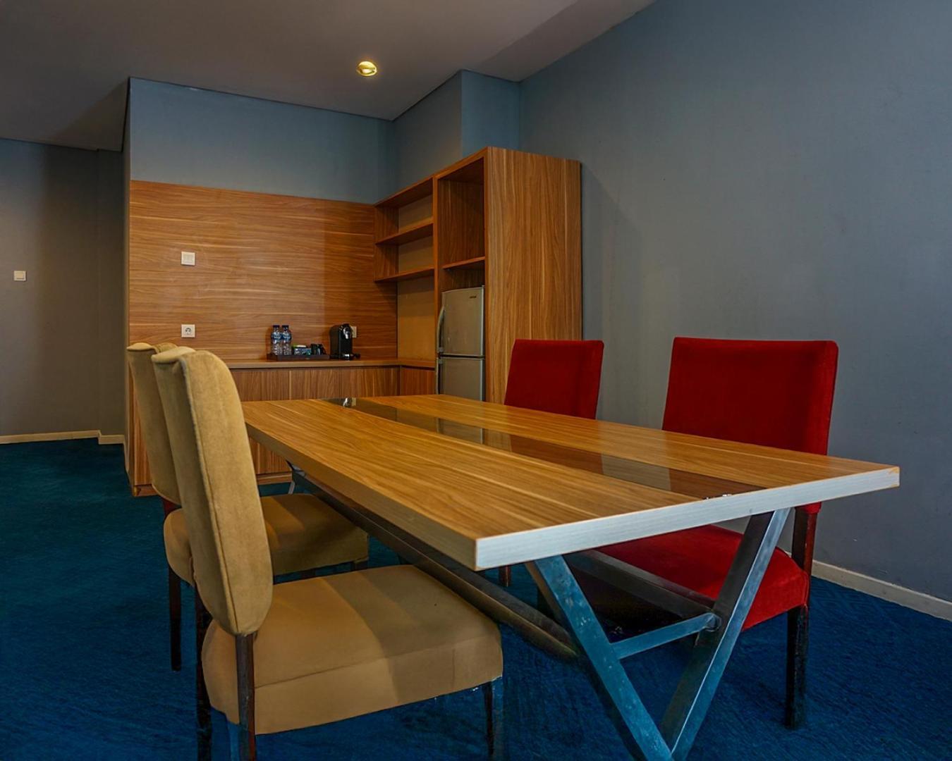 Hotel Dafam Пеканбару Екстериор снимка